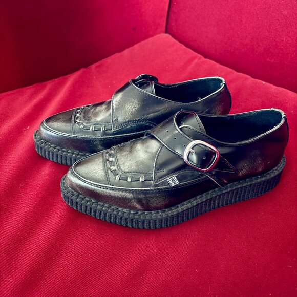 T.U.K. Grey Rub Off Pointed Toe Buckle Creeper - Picture 2 of 8